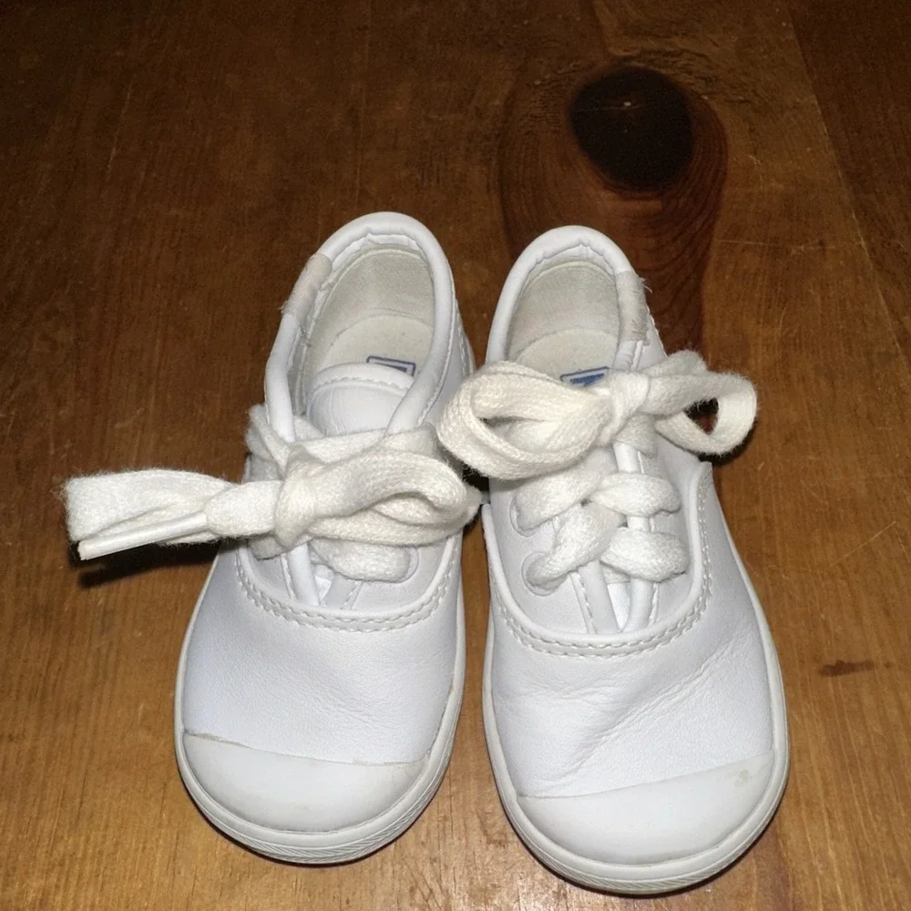 Keds Champion White Leather Cap Toe Sneakers Shoes Little Kids 4W Infant Toddler